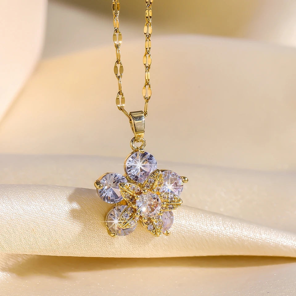 Rotating Flower Pendant Necklace
