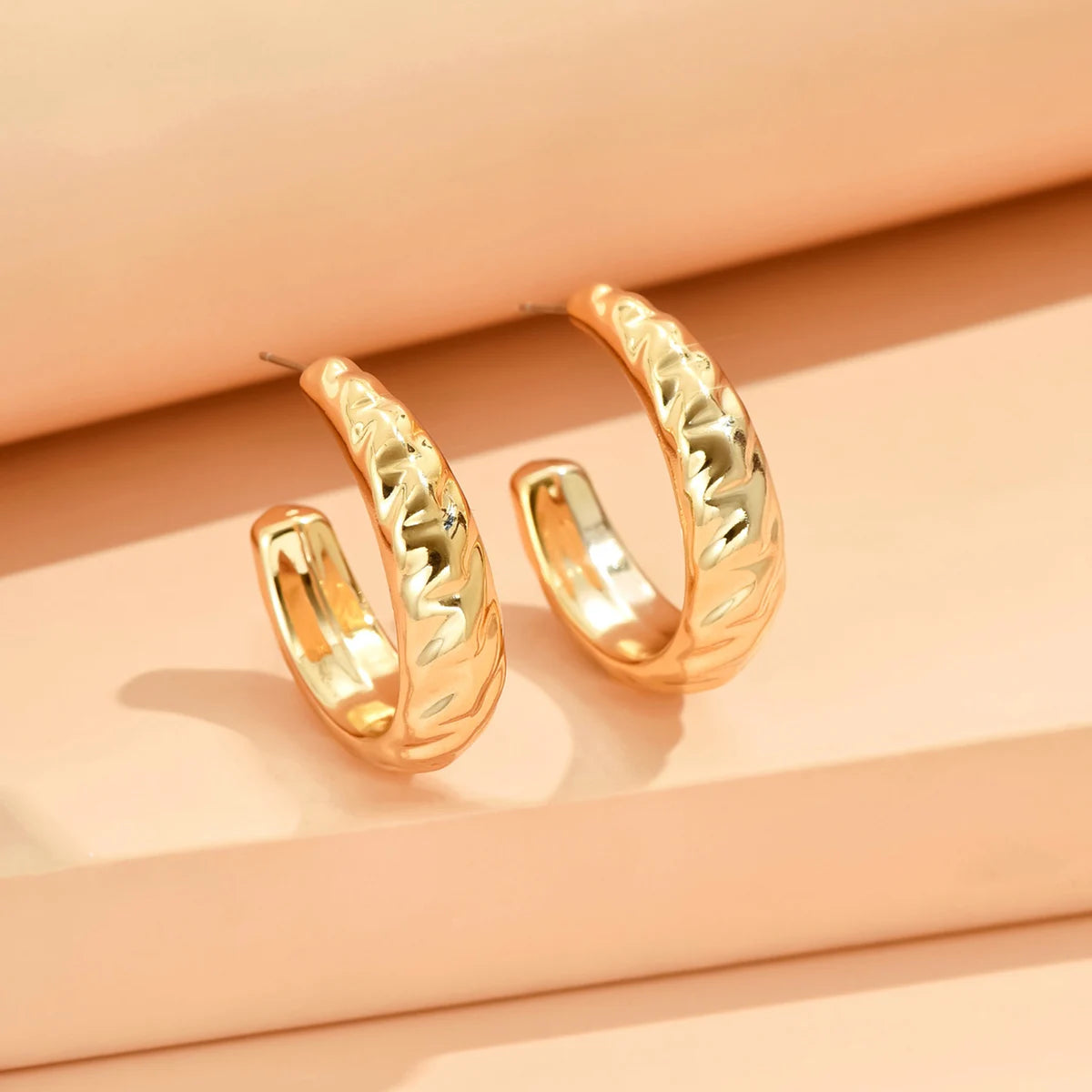 Eccentric Metallic Geometric Stud Earrings Minimalist Style