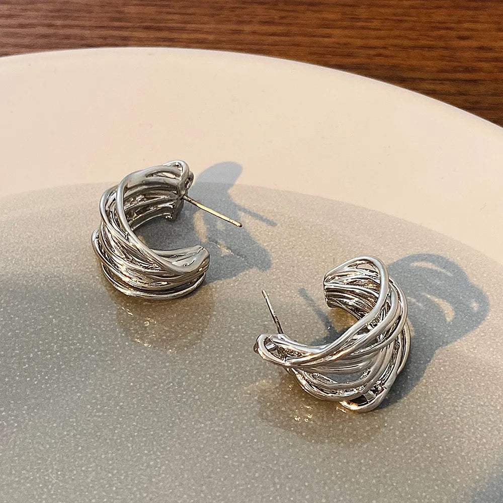 Retro Twist C-Hoop Earrings