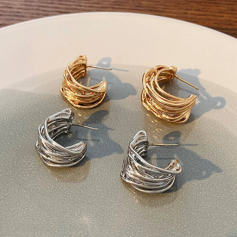 Retro Twist C-Hoop Earrings