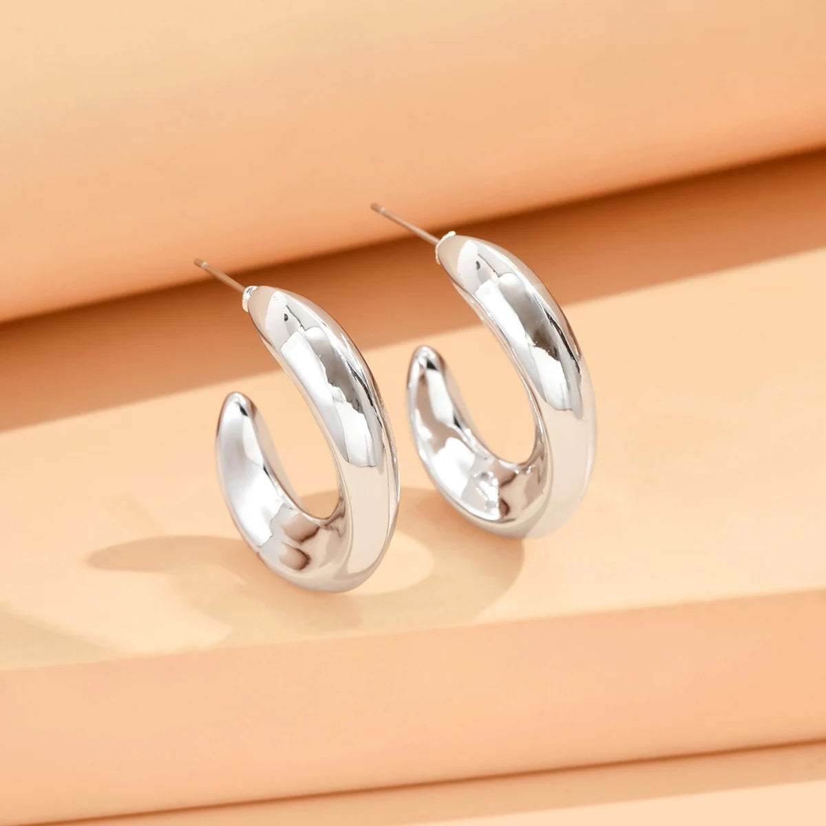 Eccentric Metallic Geometric Stud Earrings Minimalist Style