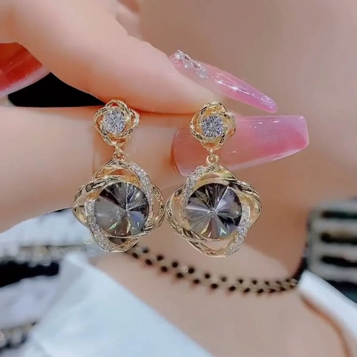 Interlocking Ring Drop Earrings – Champagne Crystal