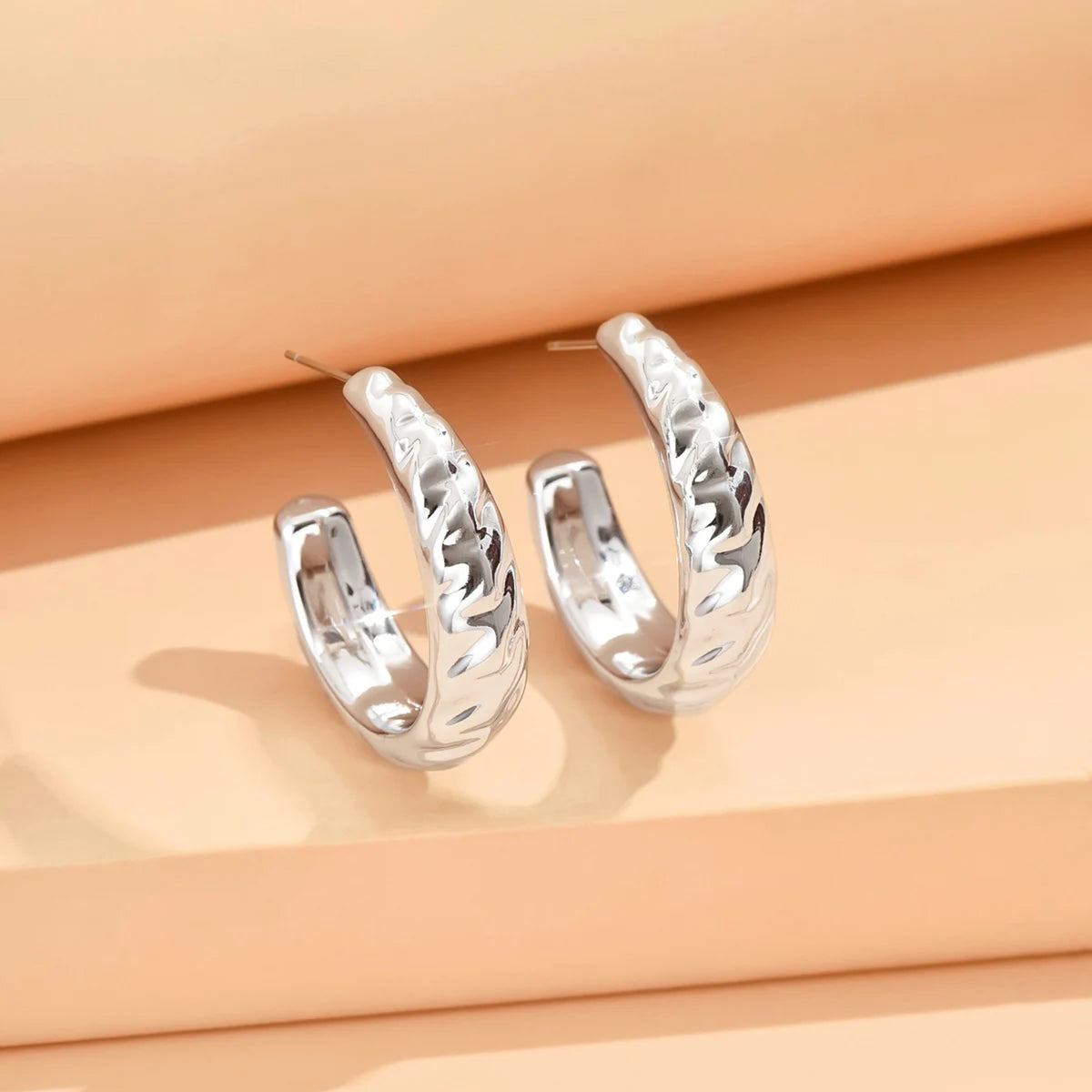 Eccentric Metallic Geometric Stud Earrings Minimalist Style