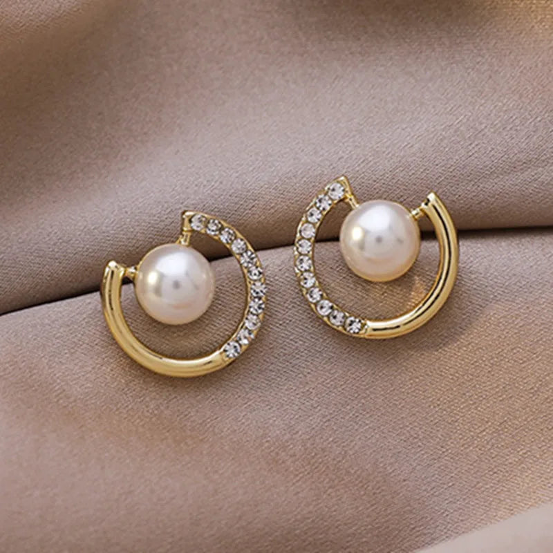 Asymmetrical Hollow Stud Rhinestones Earrings