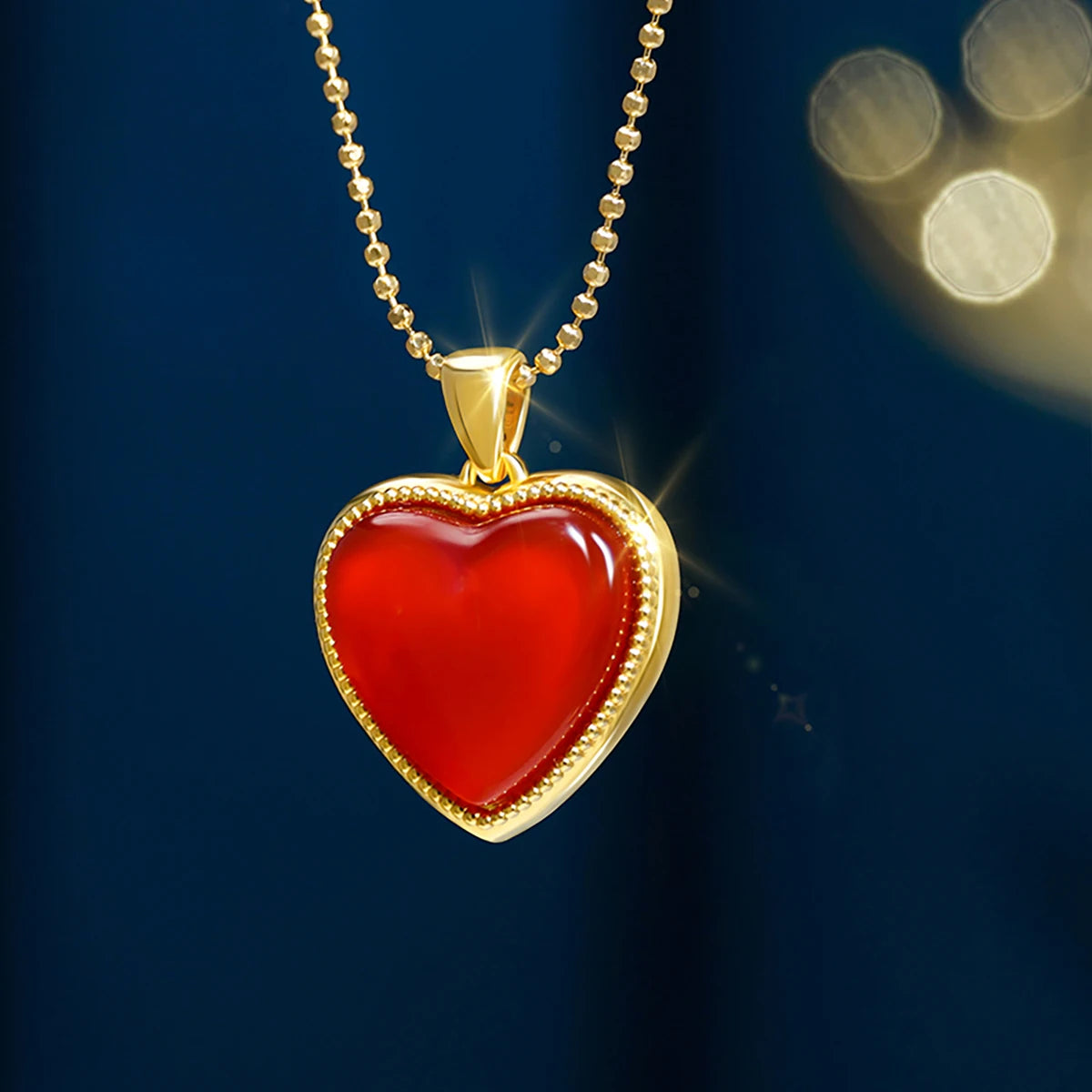 18K Gold Natural Agate Heart Pendant Necklace