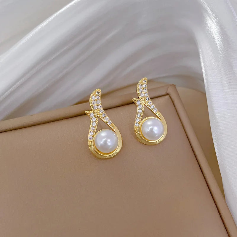 Fox Tail Pearl Jewelry Set