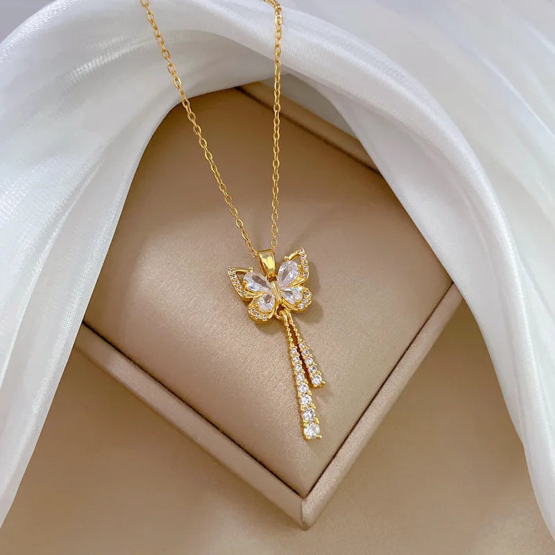 Luxury Butterfly Charm Necklace – Gold-Plated SS