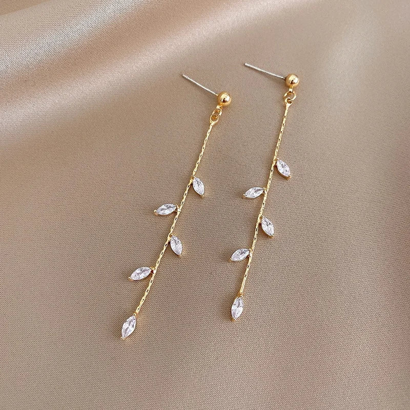 Vintage Crystal Tassel Drop Earrings – Star & Heart Charm Dangles