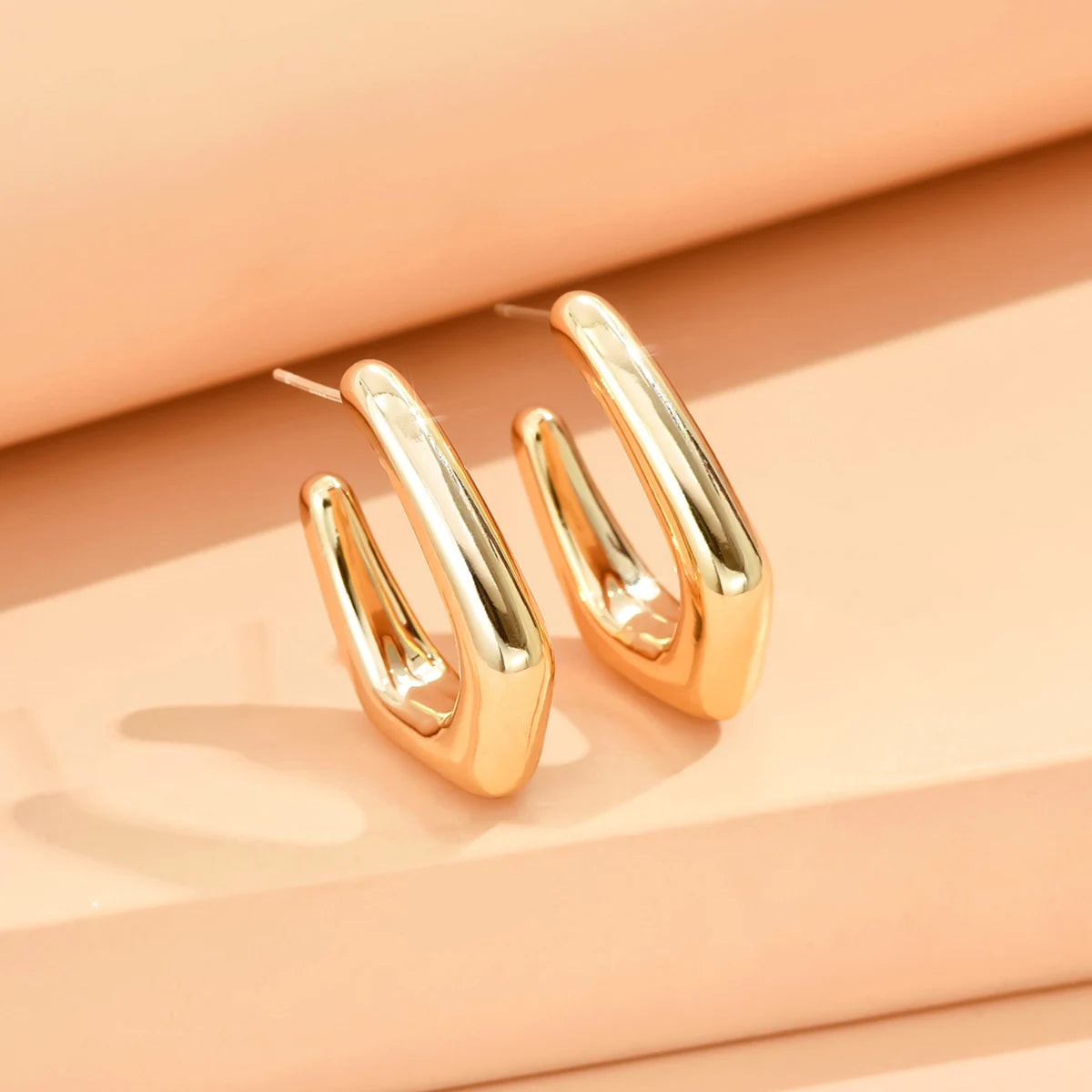 Eccentric Metallic Geometric Stud Earrings Minimalist Style