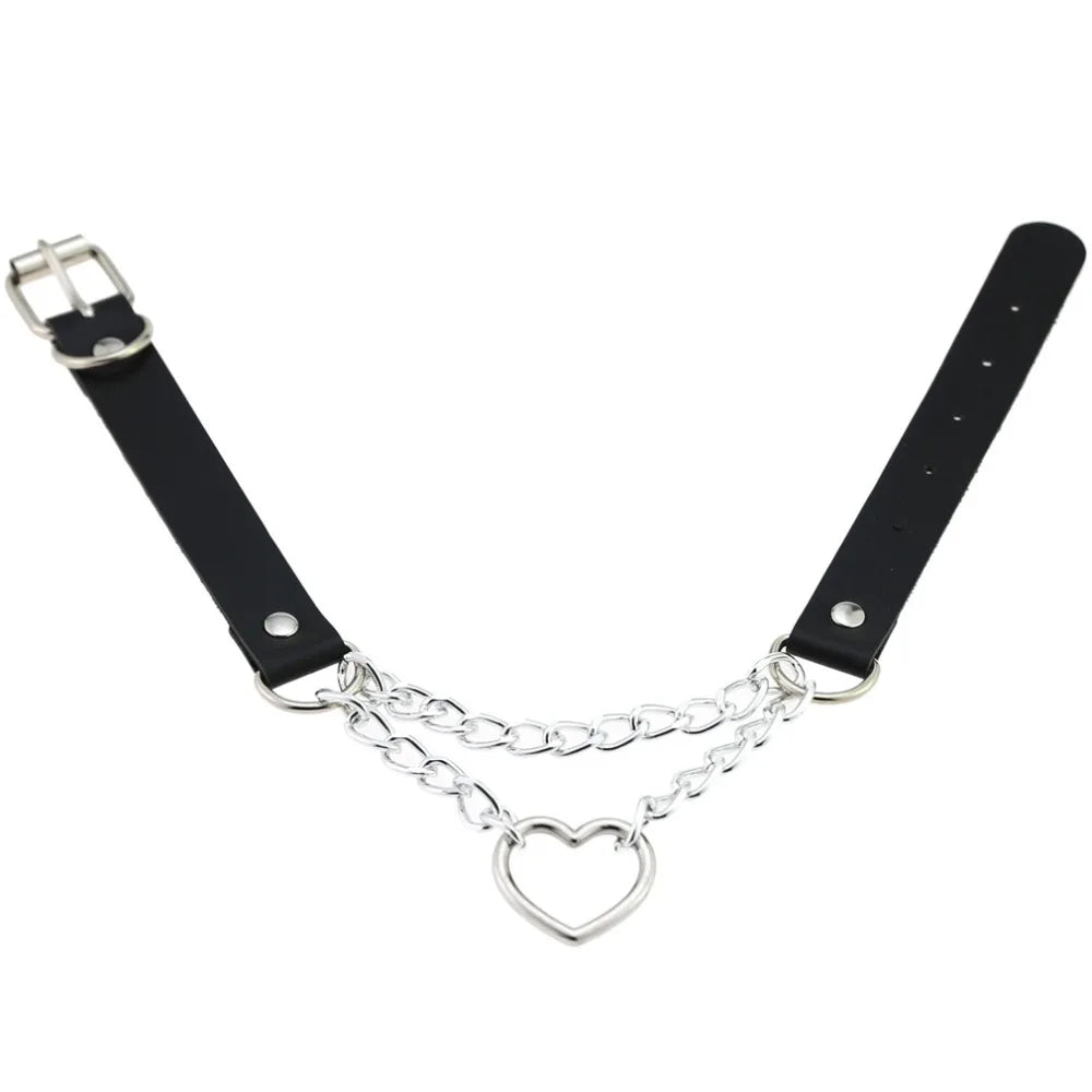 Gothic Heart Choker Collar – Leather Necklace