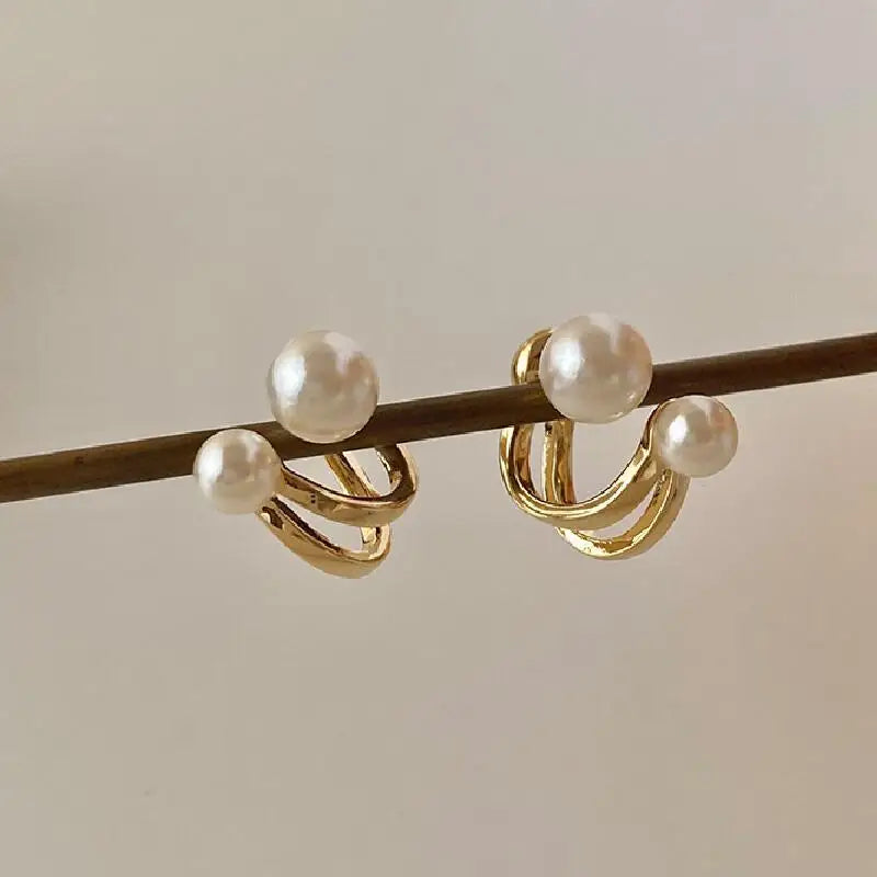Classic Retro Pearl Drop Earrings