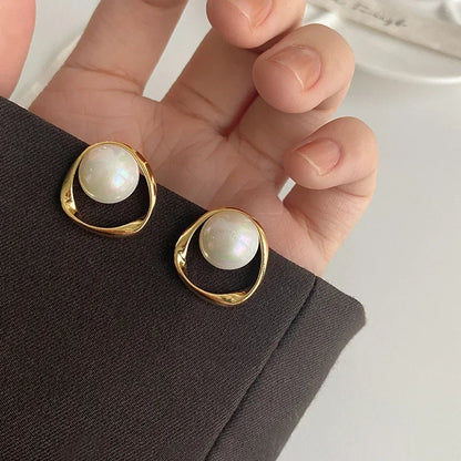 Pearl-Embedded Vintage Golden Hoop Stud Earrings