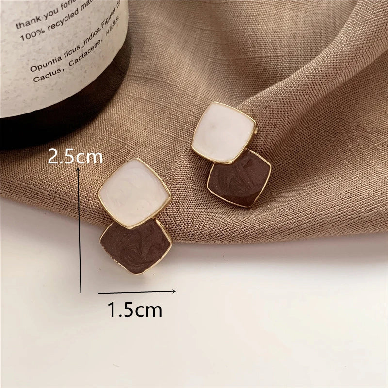 Twisted Mesh Gold Earrings