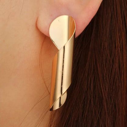 Eccentric Multi-Shaped Metal Dangle Earrings