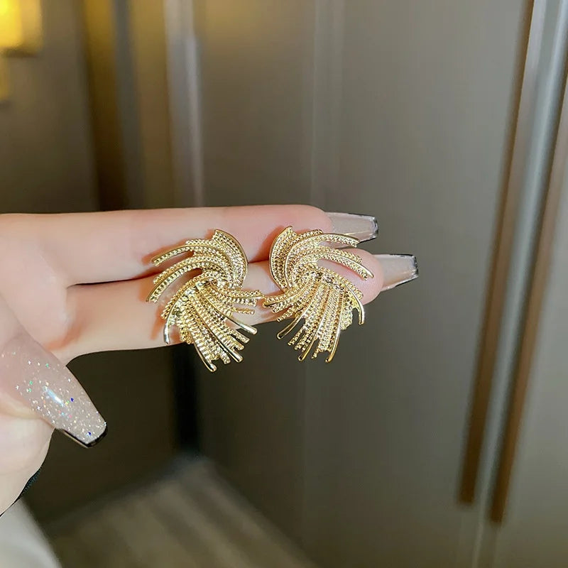 Gold-Tone Weaving Stud Earrings