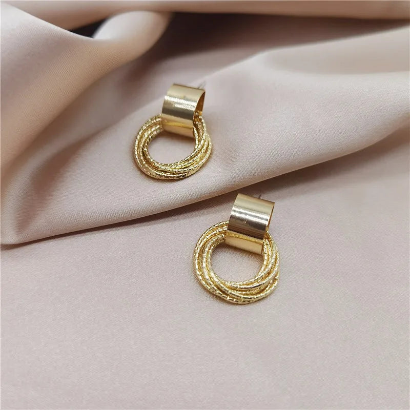 Twisted Mesh Gold Earrings