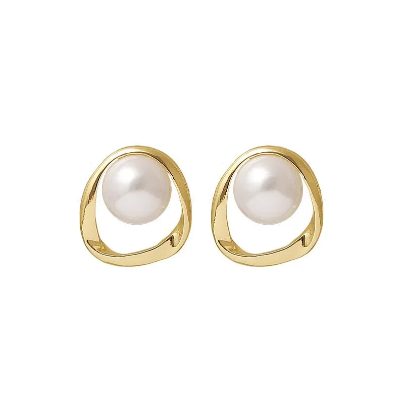 Pearl-Embedded Vintage Golden Hoop Stud Earrings