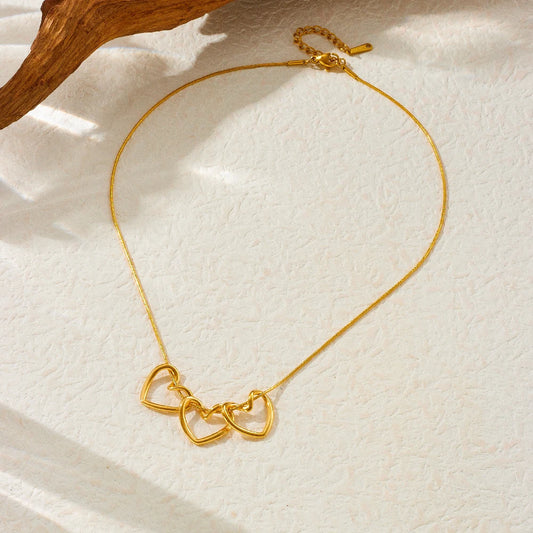 Gold Minimalist Heart Necklace