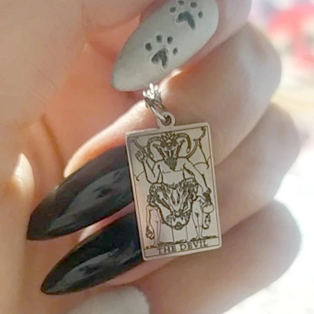 Tarot Card Pendant Necklace – Stainless Steel Engraved Necklace