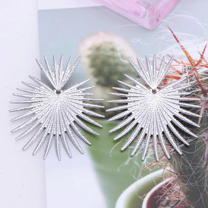 Eccentric Multi-Shaped Metal Dangle Earrings